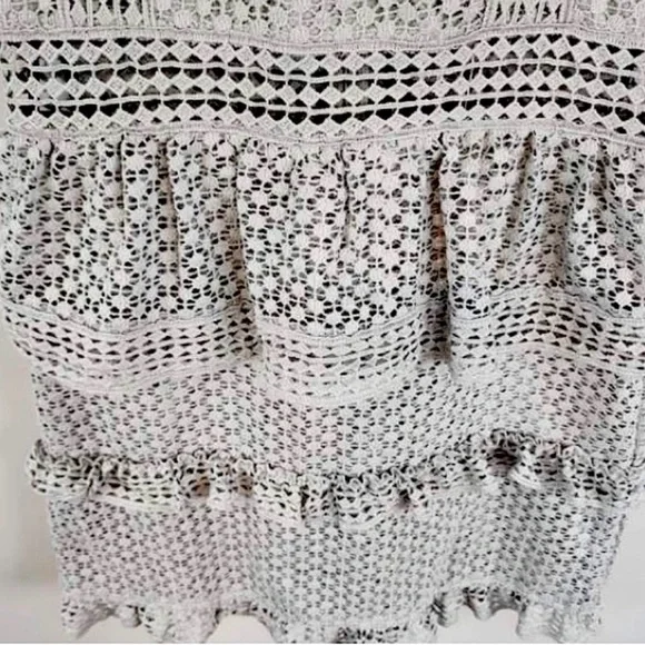 ASOS Missguided Lace Tiered High Neck Mini Dress Size 8 NWOT - Picture 8 of 10